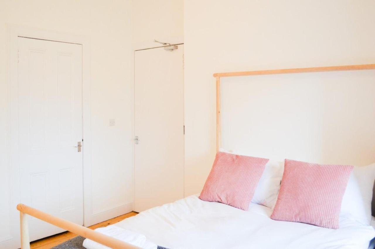 Modern 1 Bedroom Flat In The Heart Of Edinburgh Bagian luar foto